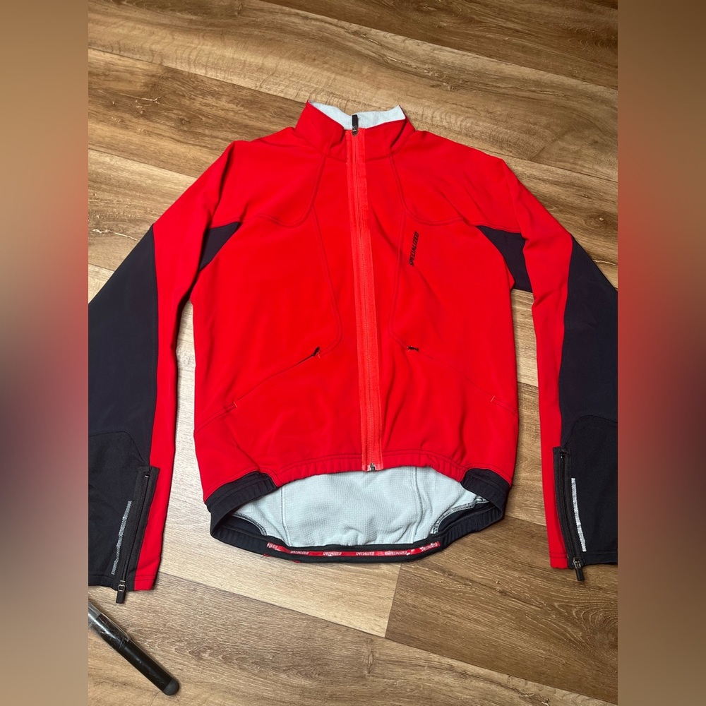 Specialized Women's Size medium Therminal Softshell Jacket Cycling Red